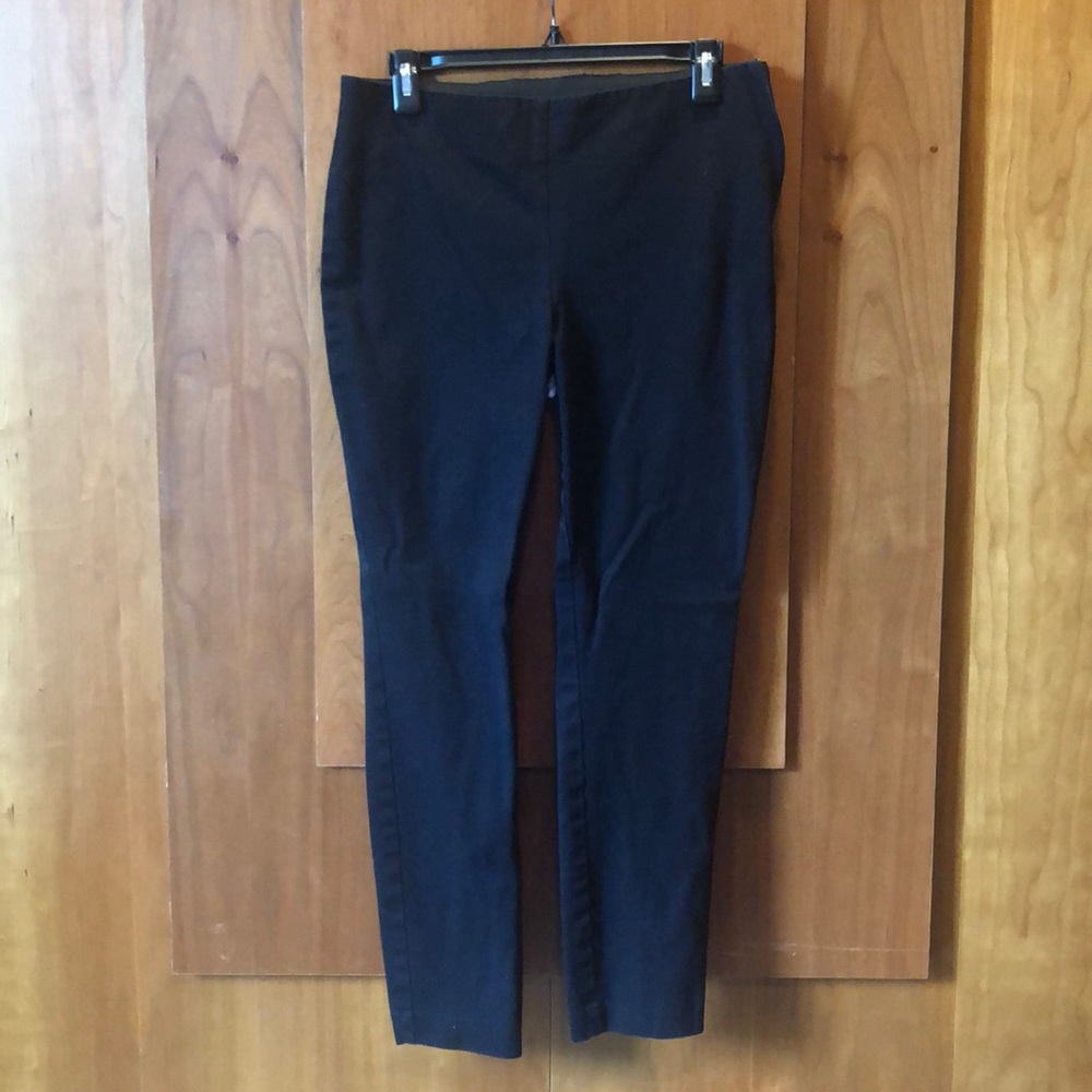 Cabi #5174 Black Pencil Crop Capri Side Zipper